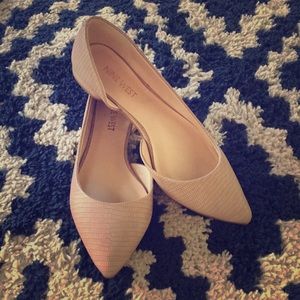 Size 6 Nine West Snakeskin Flats